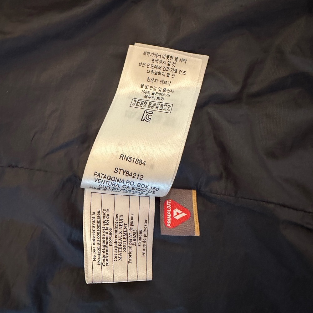Patagonia Men’s Gold Nano Puff Jacket (Size S) - Picture 5 of 7